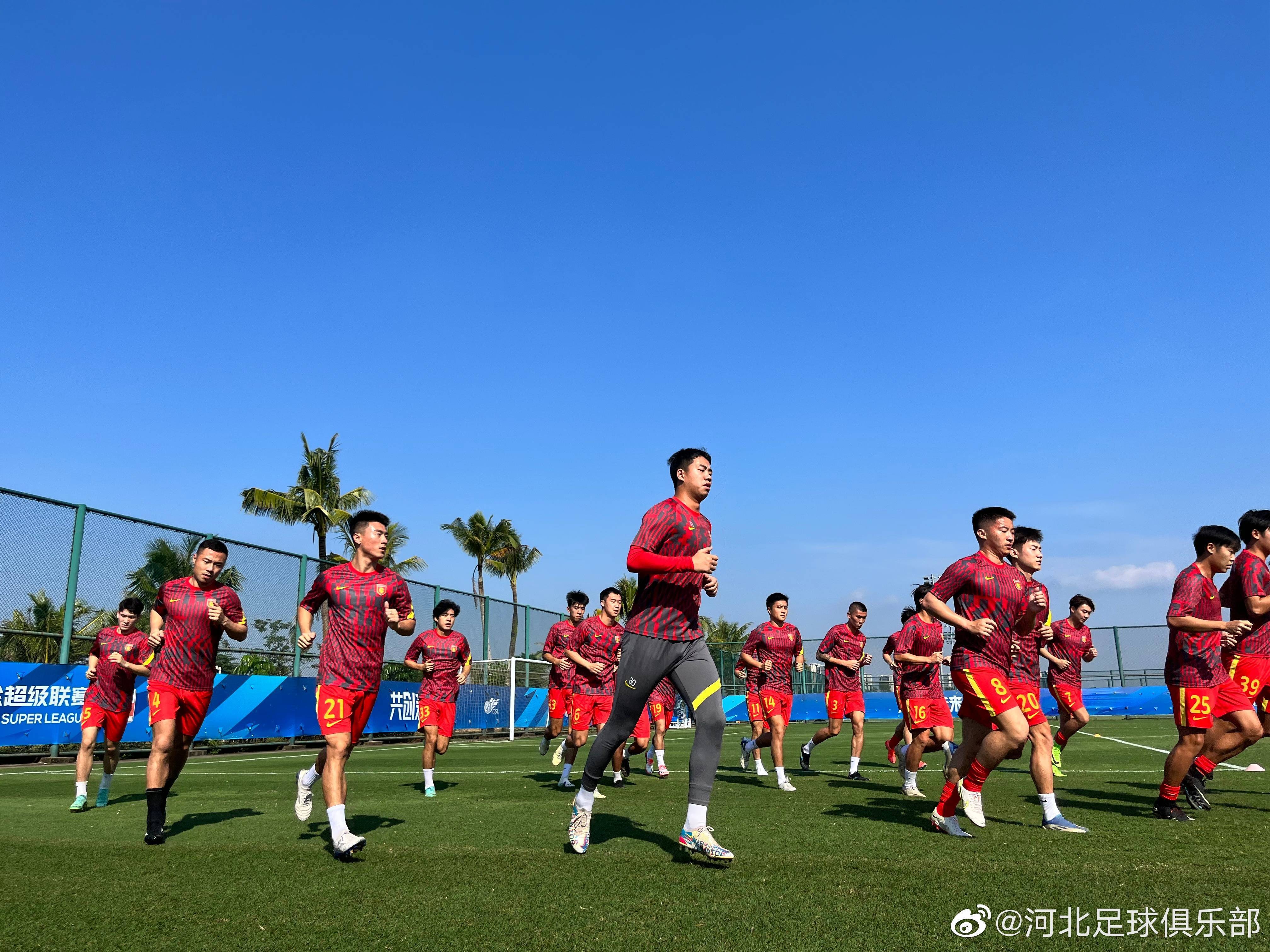 九游娱乐首页-关于人队训练进入白热化，备战全力以赴的信息