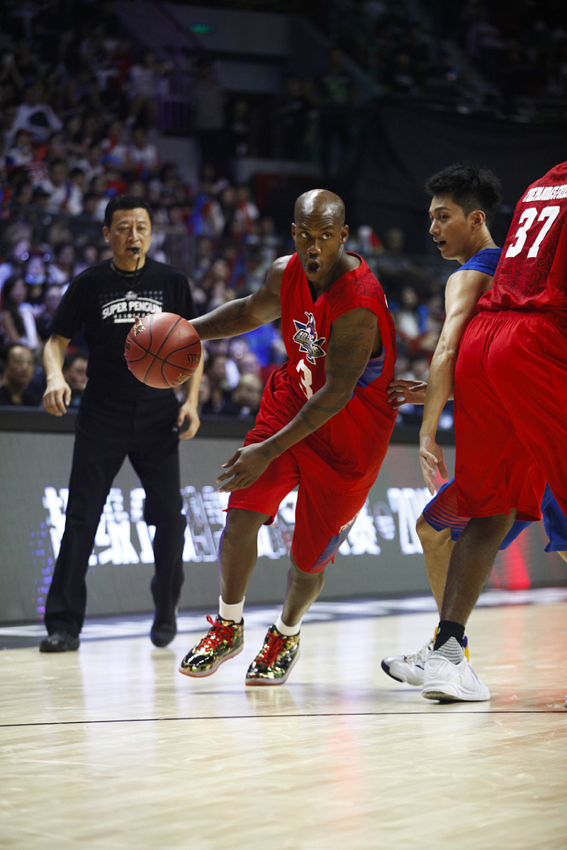 猛龙惊险战胜奇才