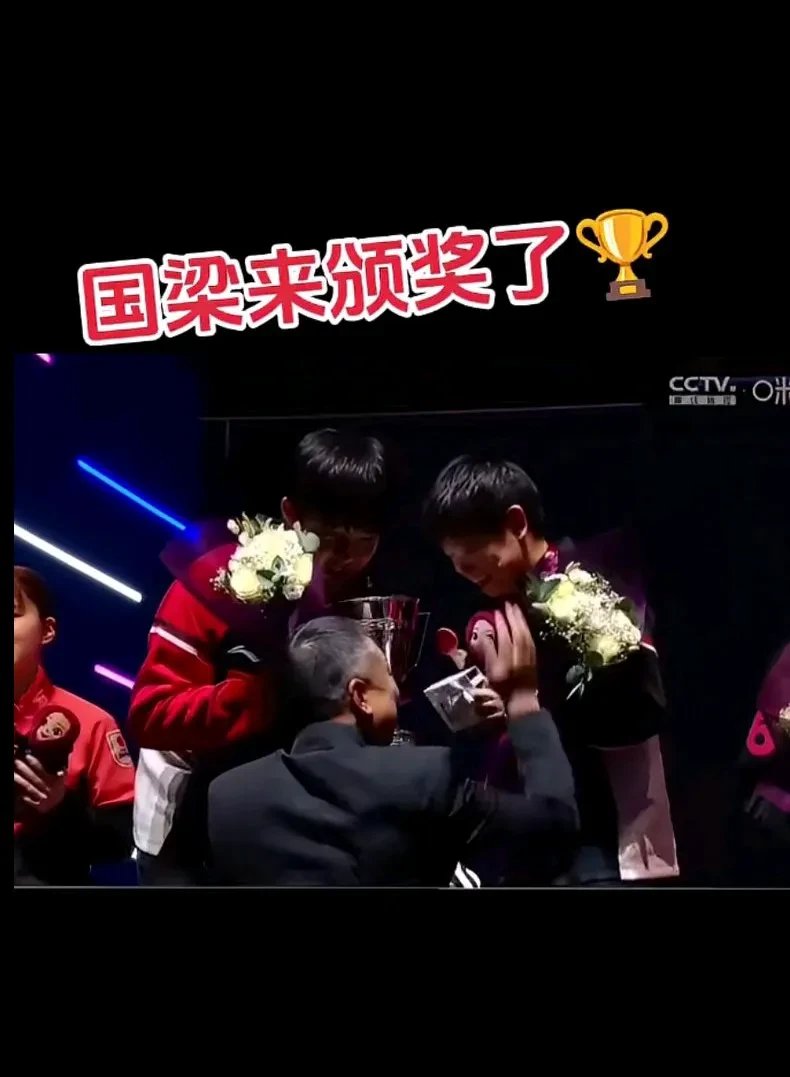 包含对决火爆场地豪情万丈，观众热情高涨的词条