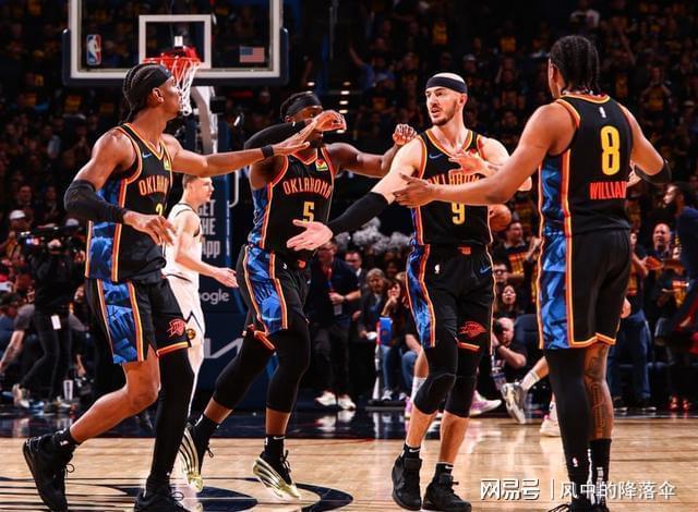 包含骑士队主力球员受伤，球队备战突围的词条