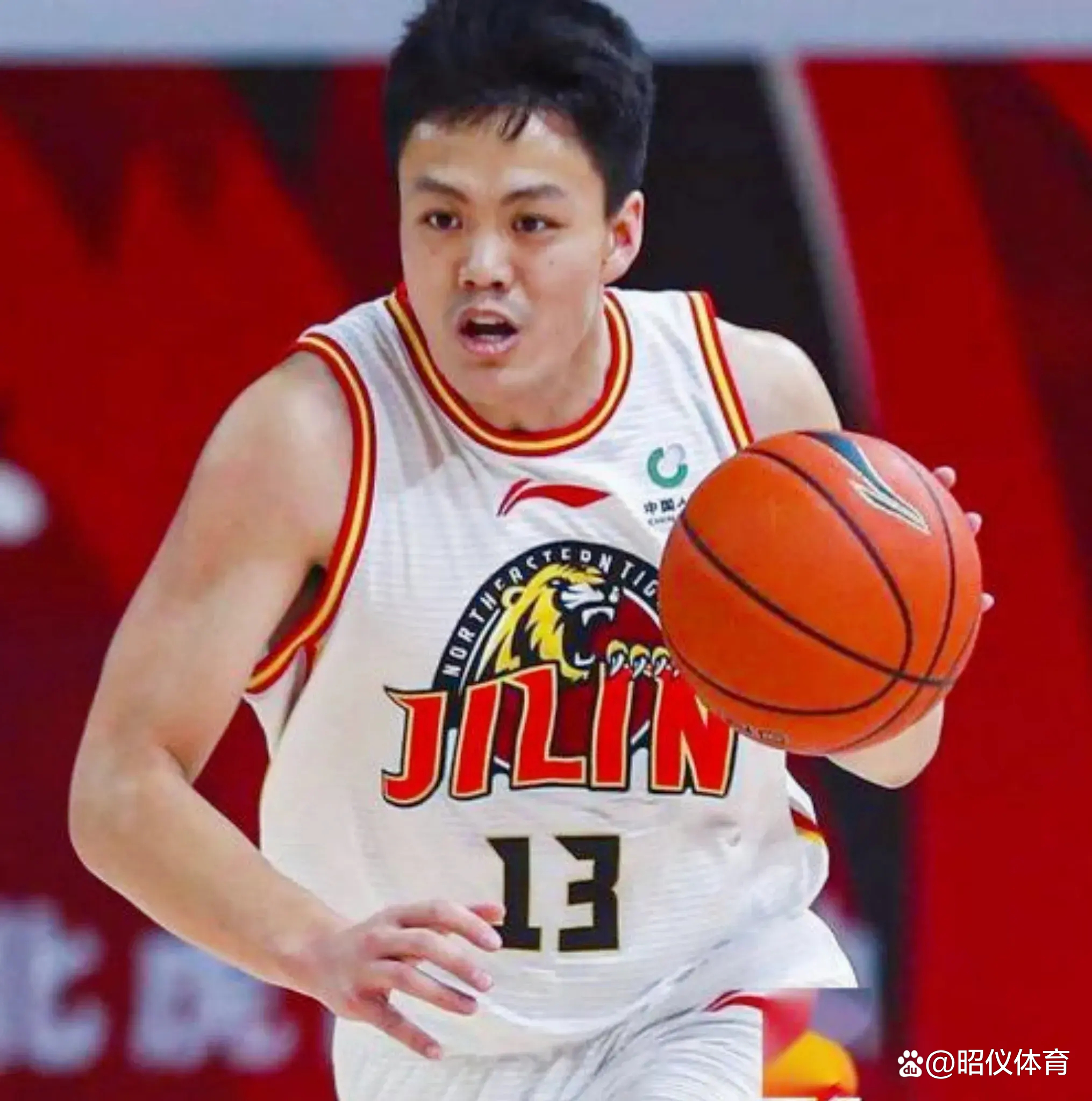 九游体育直播-吉林队球员表现出色，带领球队取胜