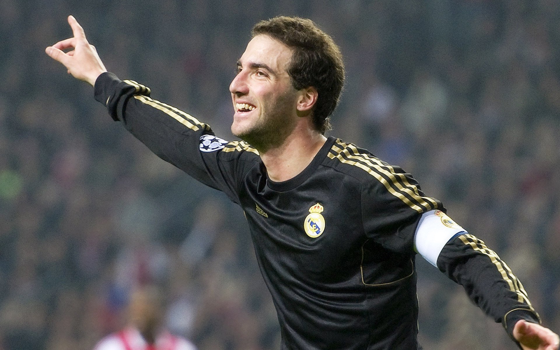 火箭轻取公牛，武切维奇用一场安静40分为现代中锋正名