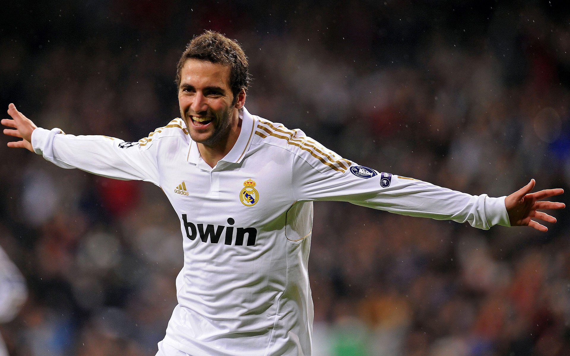 南北球场的唯一时刻,绝杀与纪录如何同时定义体育史